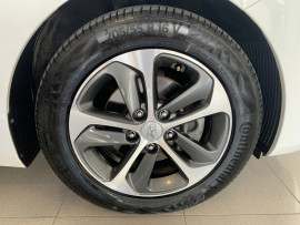 2016 MY17 Hyundai i30 GD4 Series II Active X Hatchback Image 5