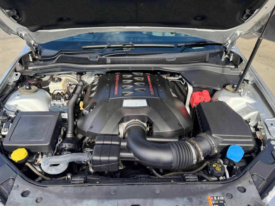 2016 HSV Clubsport Gen F2 R8 SV Black Sedan Image 25