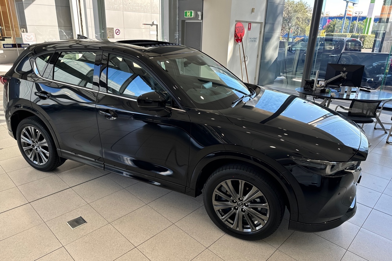 2025 MY24 Mazda CX-5 KF Series G35 Akera SUV Image 12
