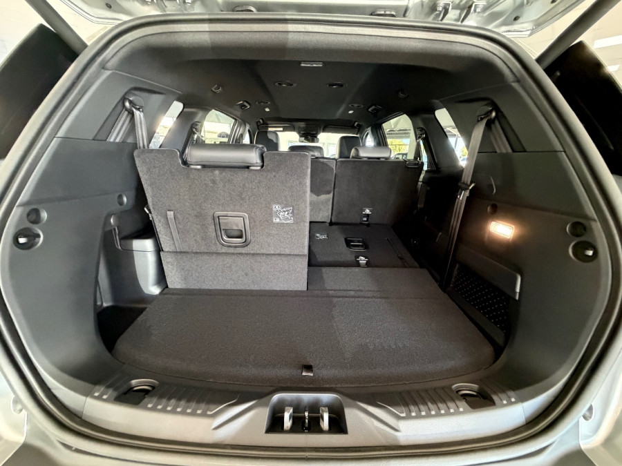 2026 MY26.5 Ford Everest UB Sport SUV Image 18