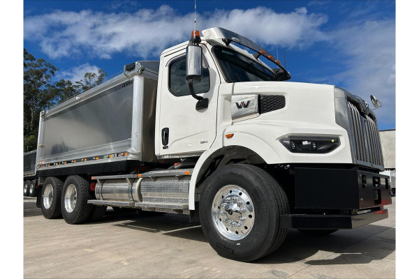 2024 Western Star 47X Truck Image 1