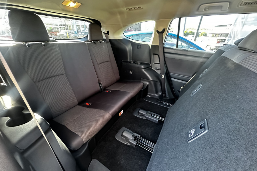 2023 Toyota Kluger TXUA75R (Petrol AWD) GX SUV Image 14