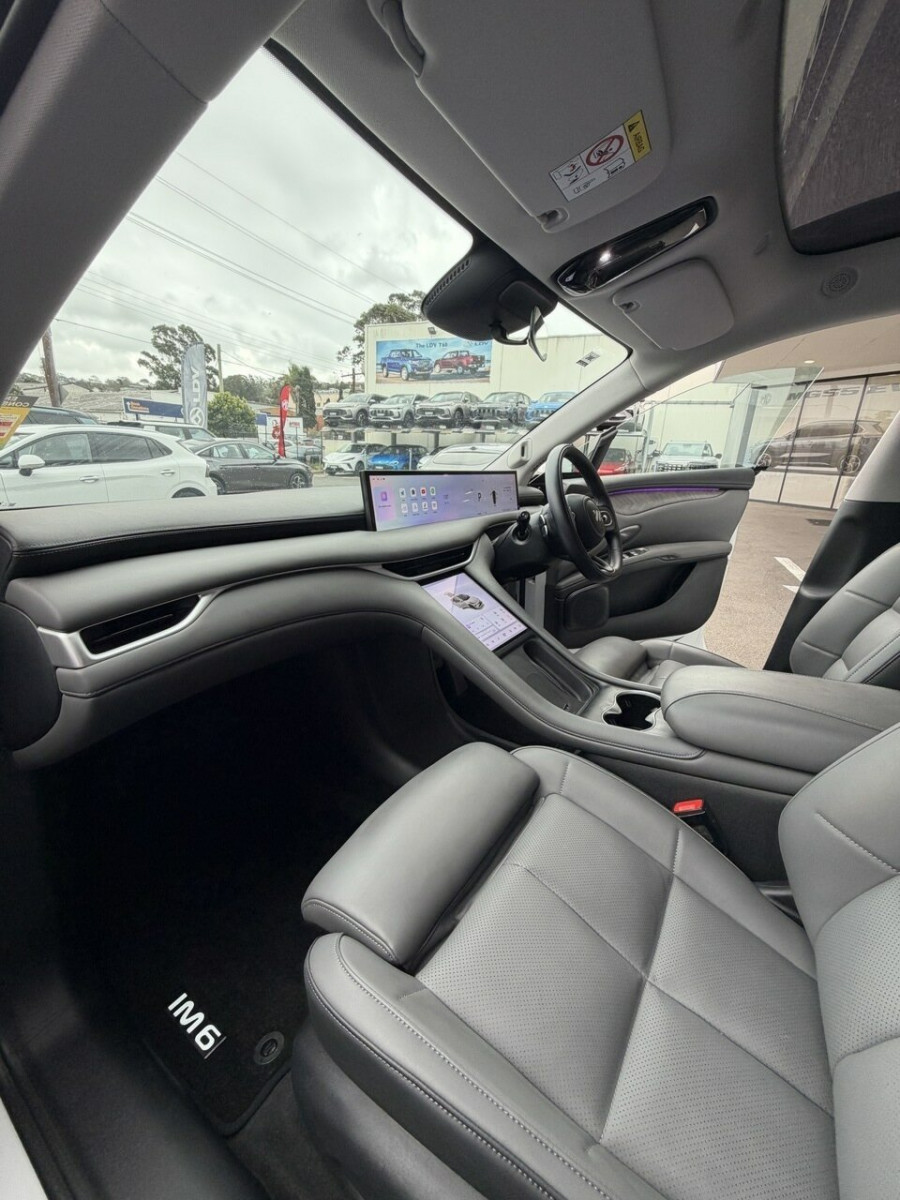 2026 MG IM6 S12L Platinum Wagon Image 20