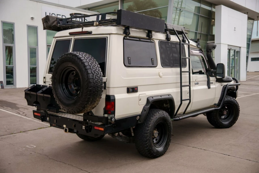 2019 Toyota LandCruiser VDJ78R GXL Troopcarrier SUV Image 3