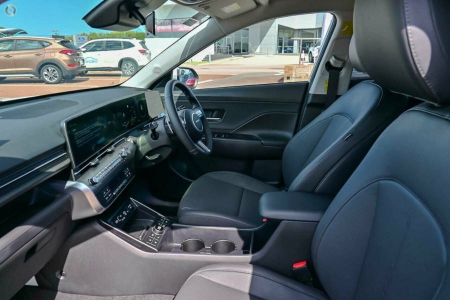 2025 Hyundai KONA SX2.V2 Premium SUV Image 9
