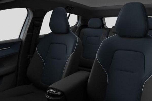 2024 MY25 Volvo EX30  Single Motor Extended Range Ultra SUV Image 2