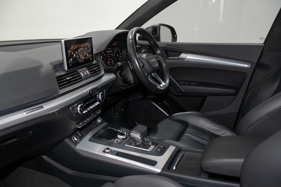 2019 Audi Q5 FY 45 TFSI sport SUV Image 22