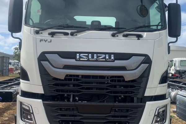 2026 Isuzu FYJ 320-355 AT R51 Cab Chassis Image 2
