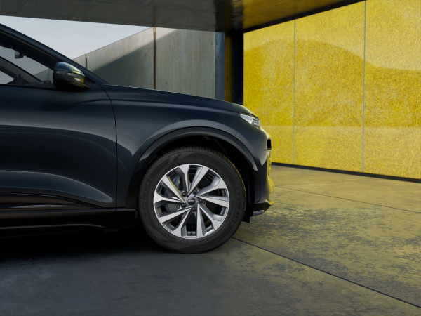 2026 MY25 Audi Q6 e-tron GF  SUV image 6