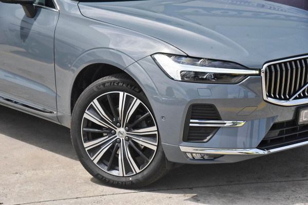 2023 Volvo XC60  Ultimate B5 Bright SUV Image 2