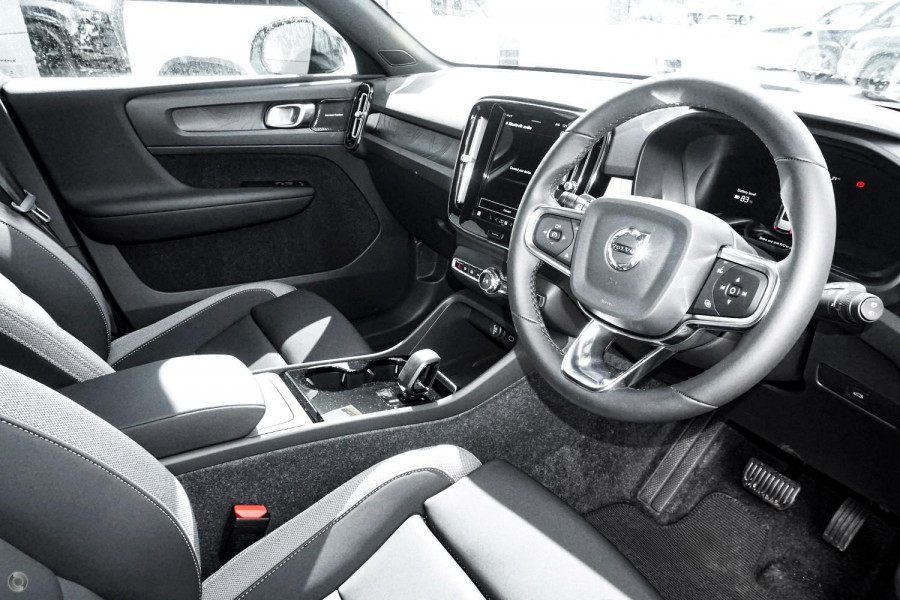2026 MY27 Volvo EX40  Ultra Single Motor Extended Range SUV Image 14