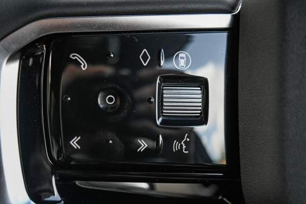 2025 MY25.5 Land Rover Discovery Sport L550 P300e Dynamic SE SUV image 18
