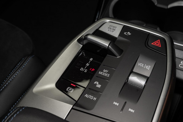 2026 BMW X1 U11 M35i xDrive SUV image 13