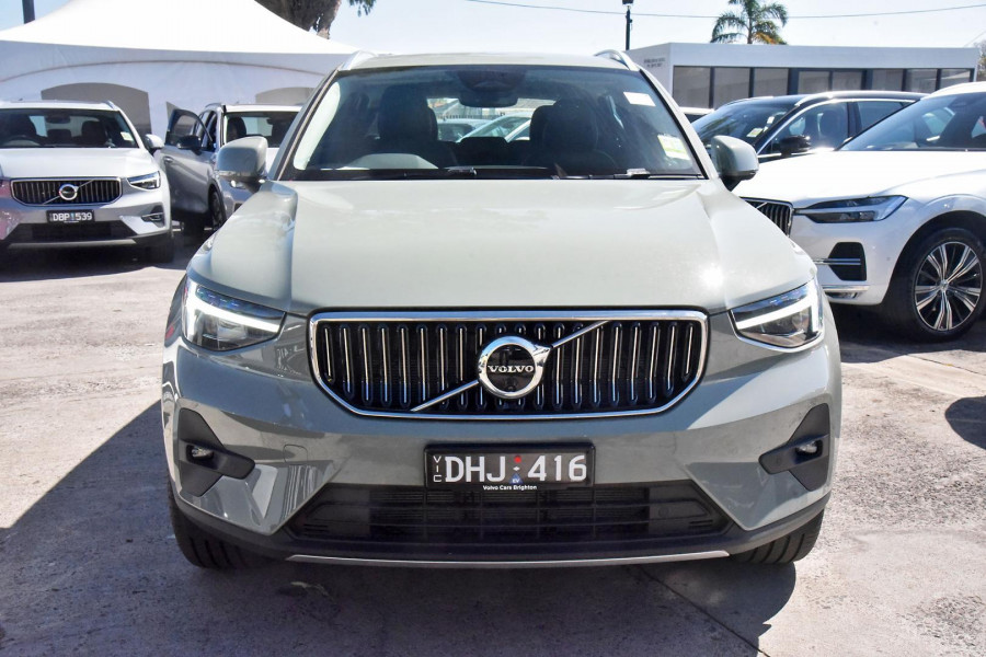 2024 MY25 Volvo XC40  Ultra B4 Bright SUV Image 18