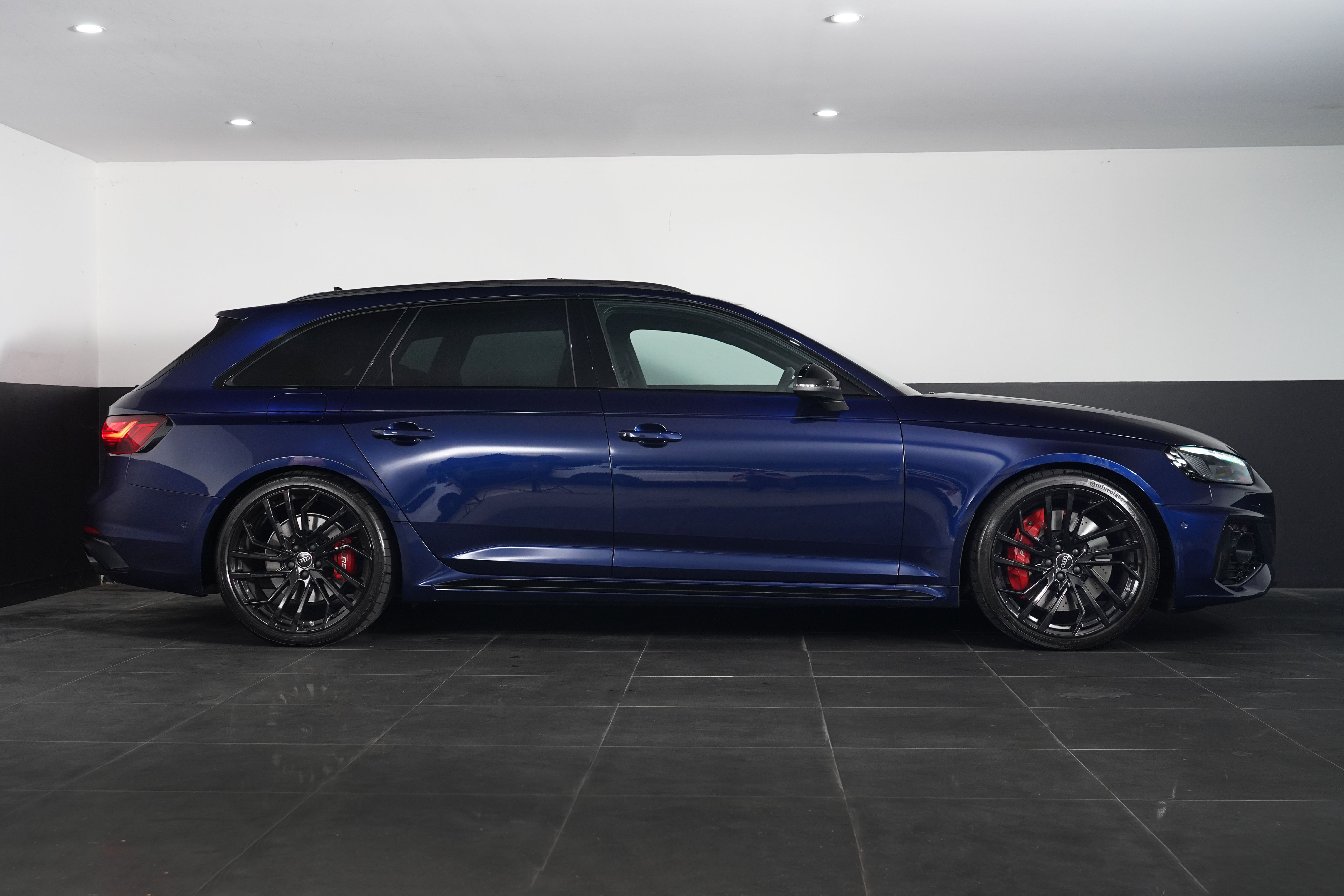 2022 Audi Rs4 Avant  SUV Image 10