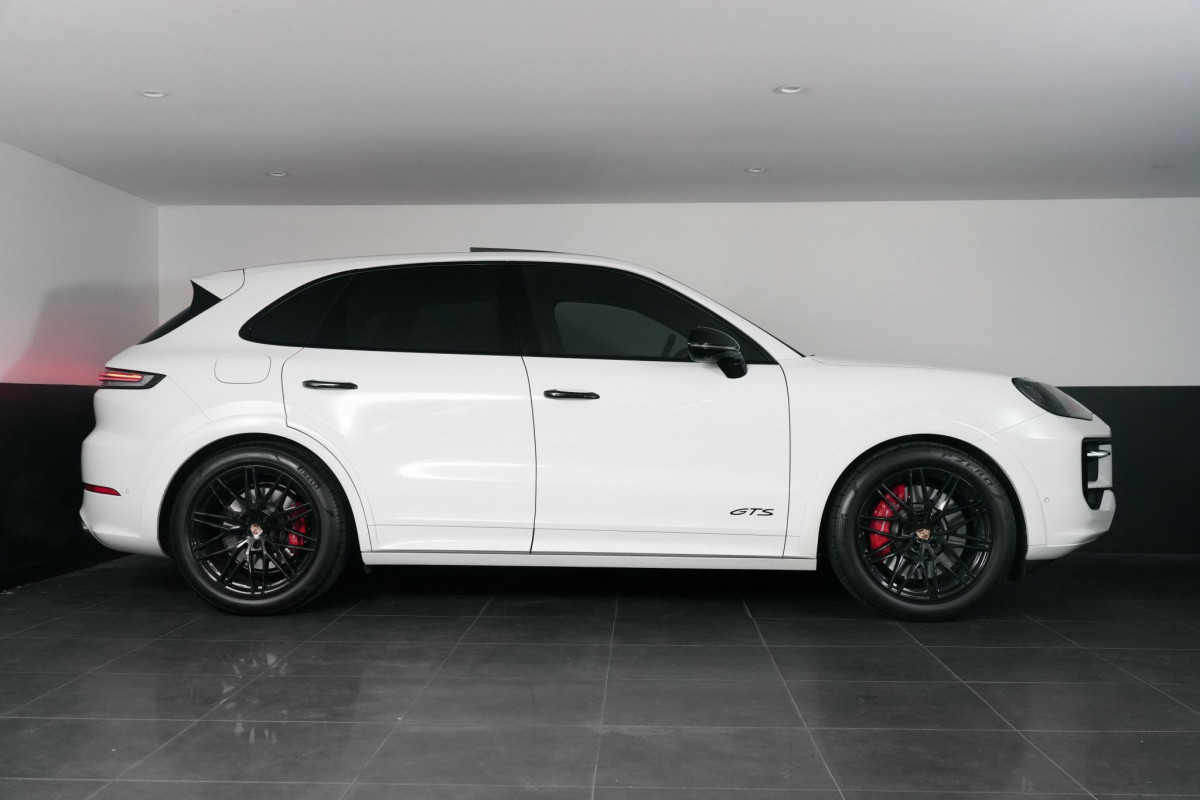 2026 Porsche Cayenne GTS SUV