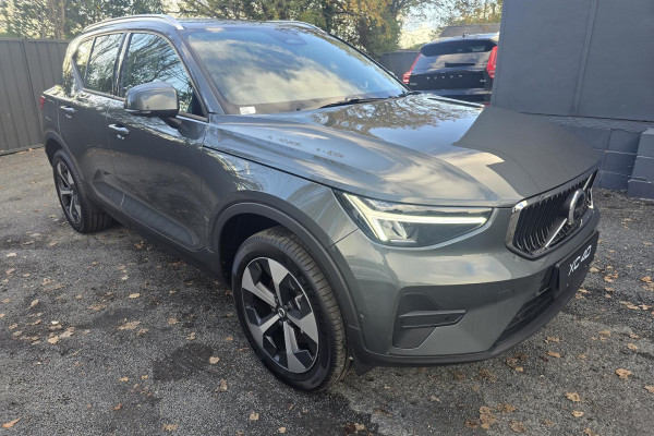 2026 Volvo XC40 XZ Plus B4 SUV Image 2