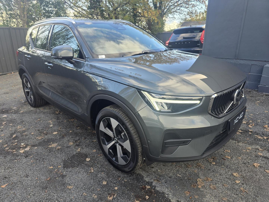 2026 Volvo XC40 XZ Plus B4 SUV Image 2