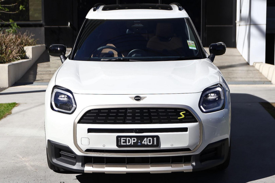 2026 MINI Countryman U25 SE Favoured SUV