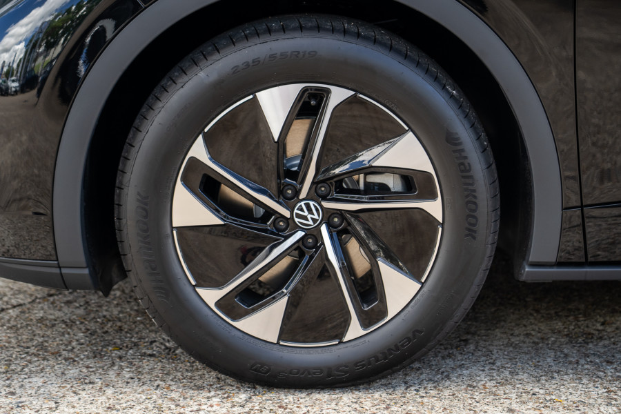 2025 Volkswagen ID. 5 E2 Pro SUV Image 23
