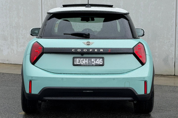 2025 MINI Cooper F65 S Favoured Hatch