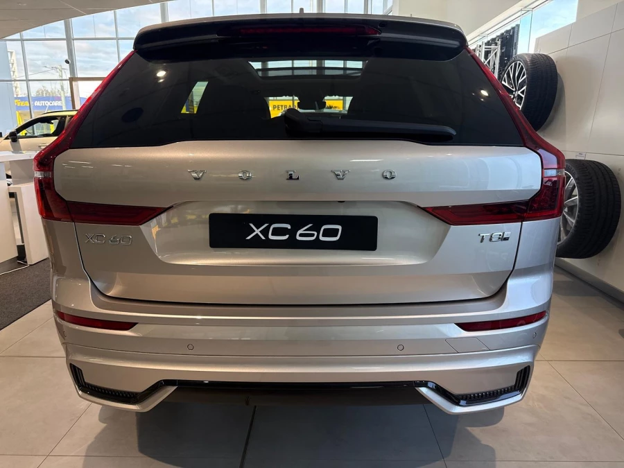 2026 Volvo XC60 UZ Ultra T8 Plug-in Hybrid Dark SUV Image 14