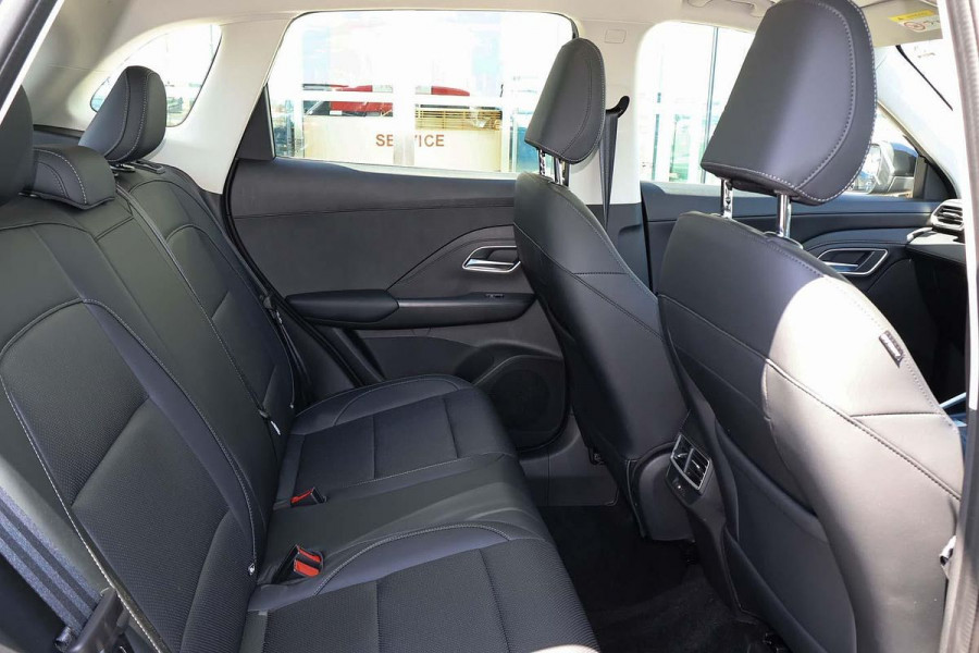 2025 MY25.5 MG ZS ZS32 Essence SUV Image 7