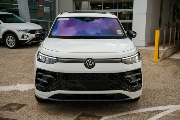 2026 Volkswagen Tayron R4 195TSI R-Line SUV Image 5