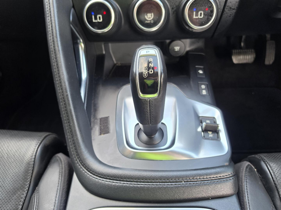 2018 Jaguar E-PACE X540 D240 HSE SUV Image 15