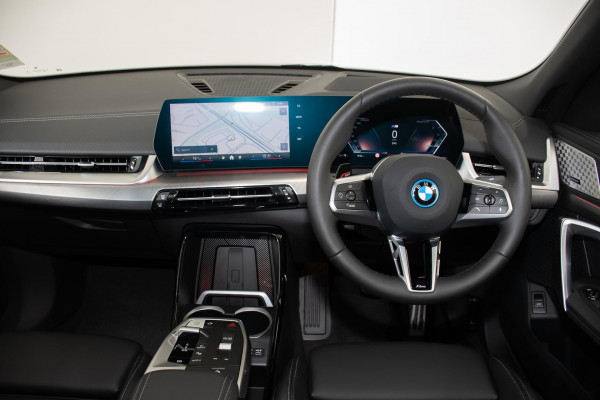 2024 BMW iX2 U10 eDrive20 M Sport SUV image 7
