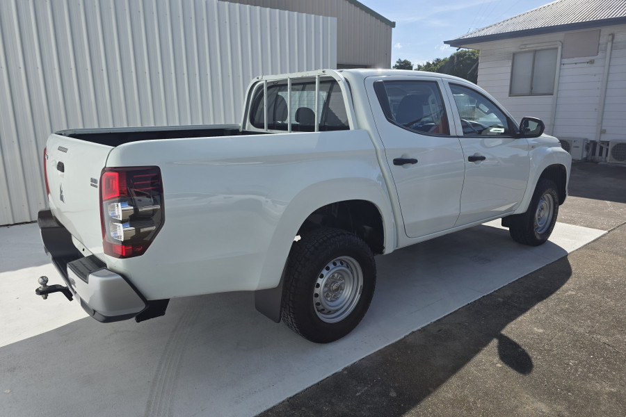 2019 Mitsubishi Triton MR GLX ADAS Cab Chassis Image 7