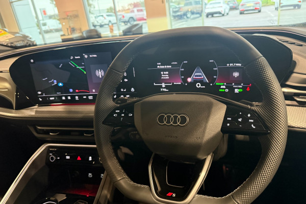 2025 Audi Q5 FY TDI Sport SUV Image 17