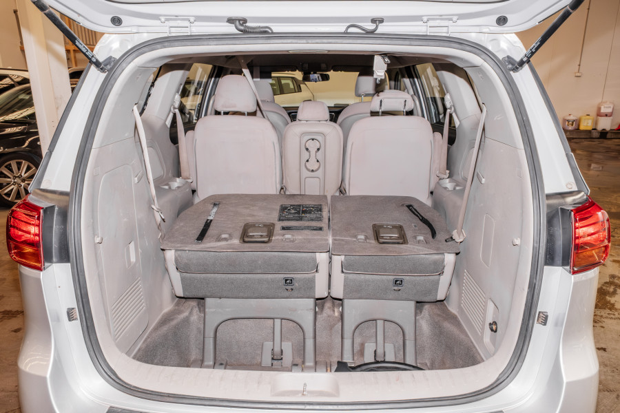 2018 MY19 Kia Carnival YP S Van