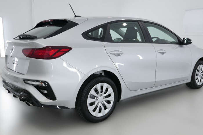 2019 MY20 Kia Cerato Hatch BD S with Safety Pack Hatchback Image 16