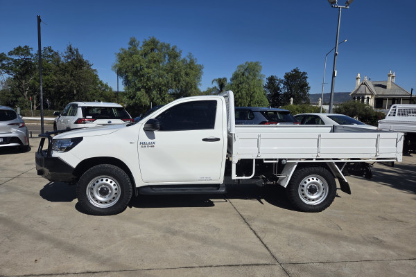 2018 Toyota HiLux  SR Single Cab Pick Up Image 4