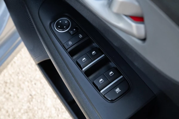 2024 Kia Cerato BD S Hatch Image 18