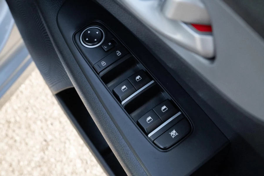 2024 Kia Cerato BD S Hatch Image 18