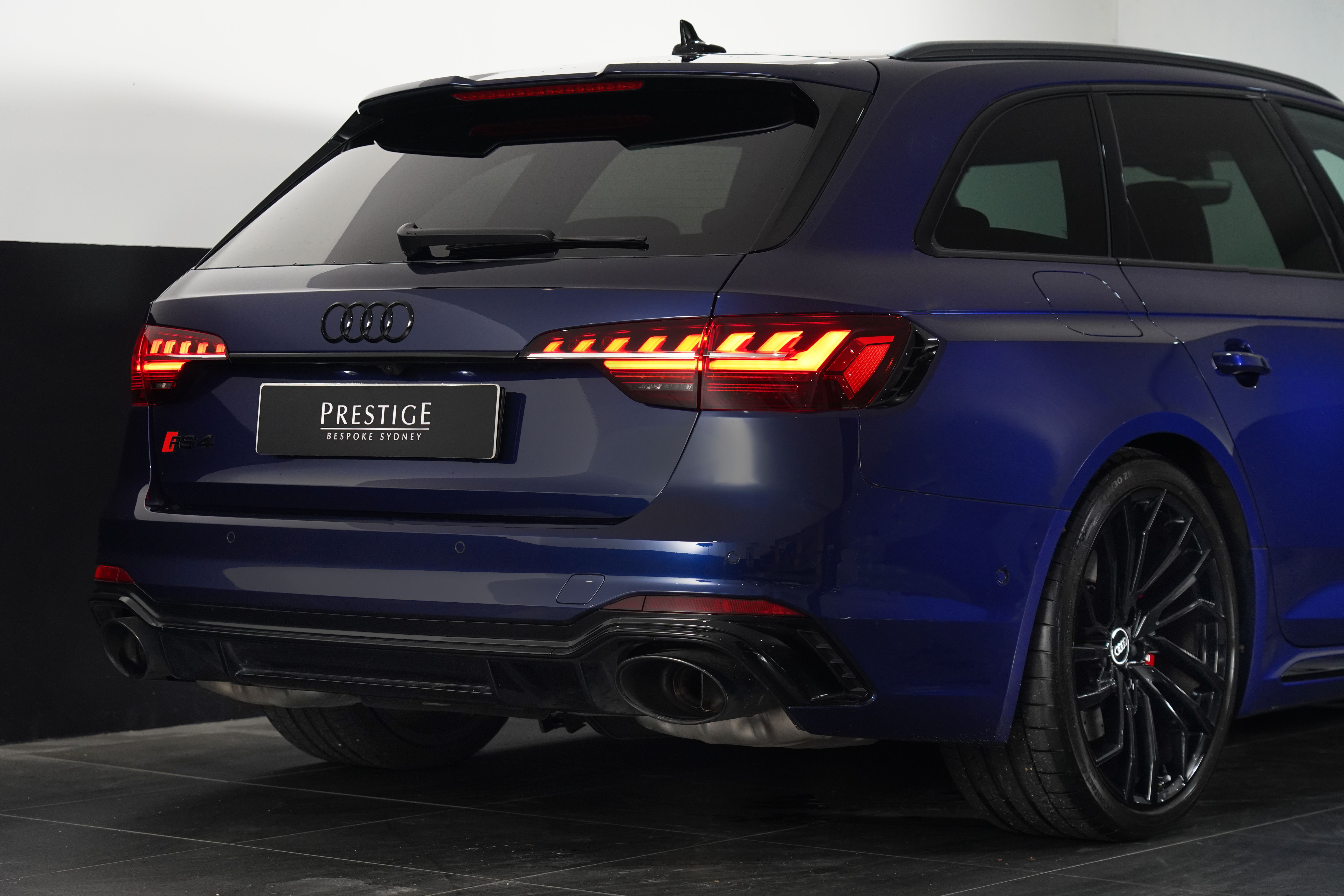 2022 Audi Rs4 Avant  SUV Image 14