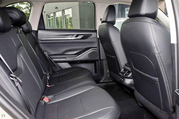 2026 GWM Haval H6 B01 Ultra Hybrid SUV Image 8