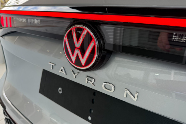 2025 MY26 Volkswagen Tayron R4 195TSI R-Line SUV Image 35