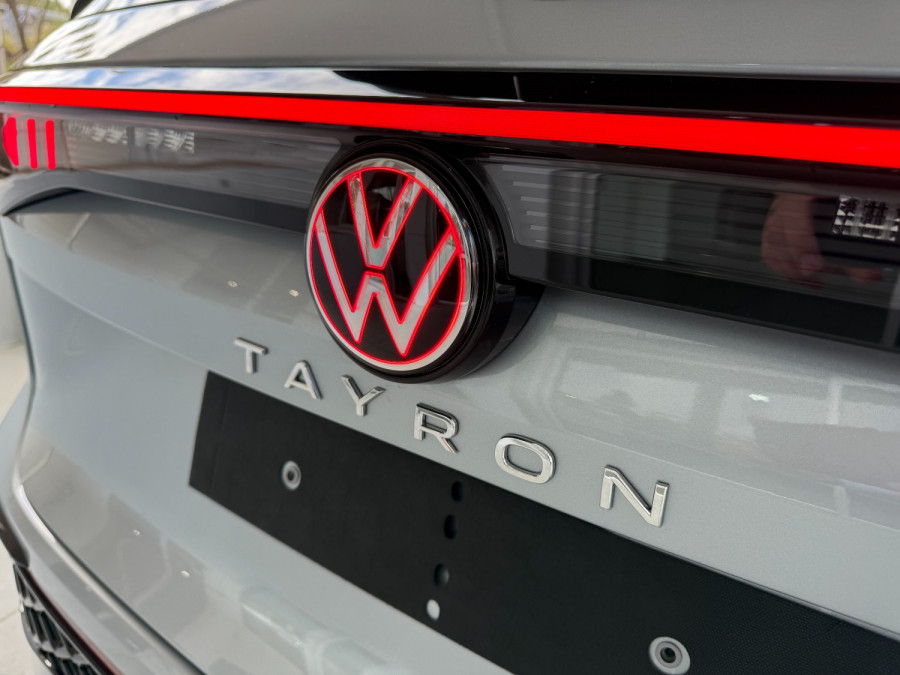 2025 MY26 Volkswagen Tayron R4 195TSI R-Line SUV Image 35