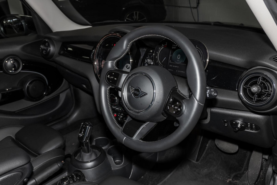 2023 MINI Cooper F55 LCI-2 S Classic Hatch