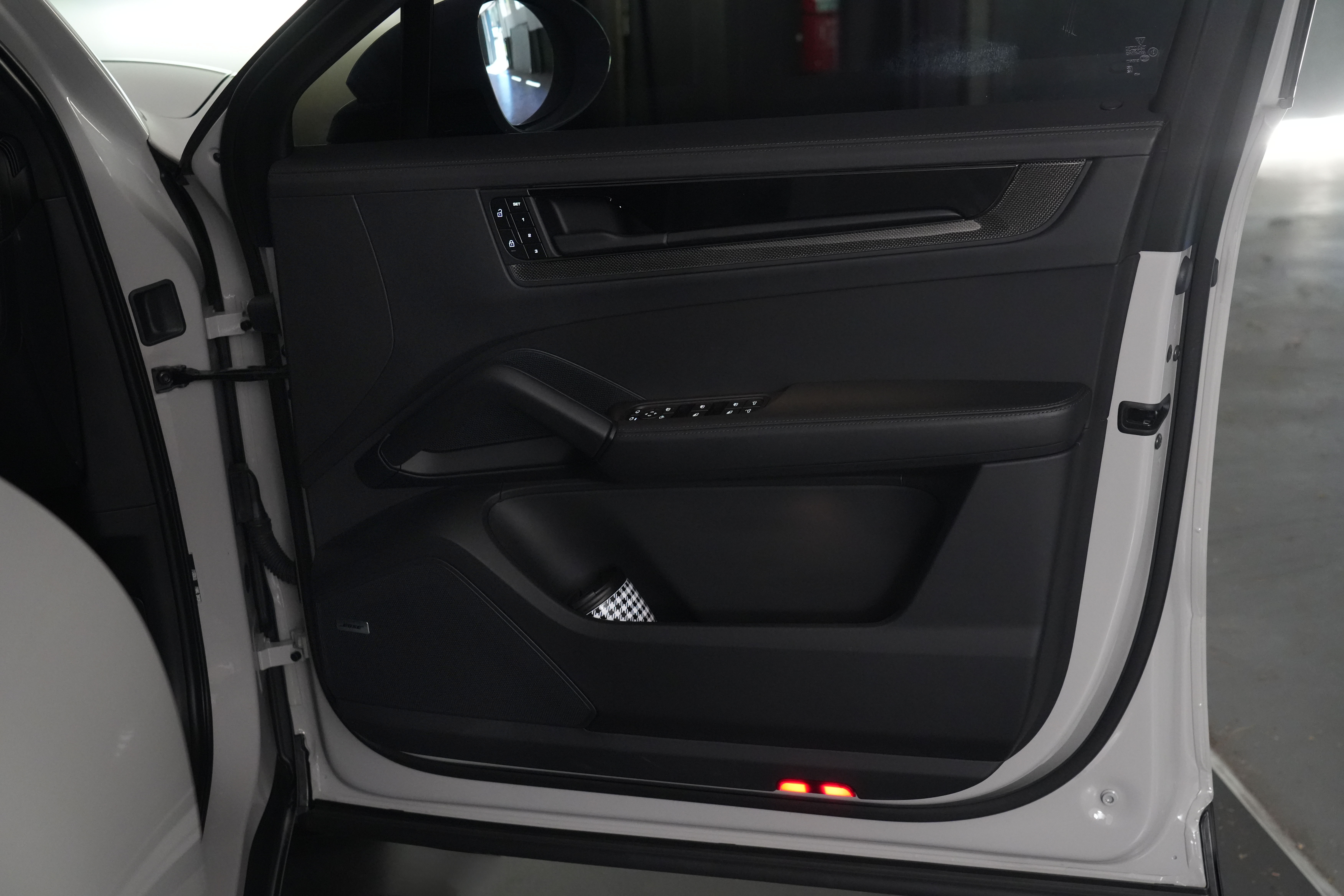 2024 Porsche Cayenne GTS Coupe Image 51