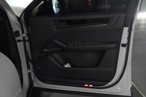 2024 Porsche Cayenne GTS Coupe Image 51