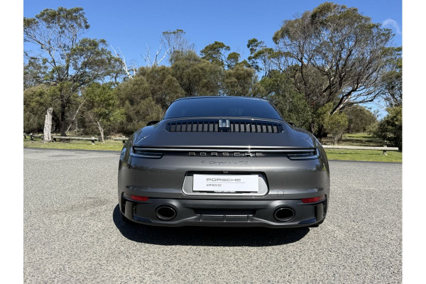 2022 Porsche 911 992 Targa 4 GTS Convertible Image 9