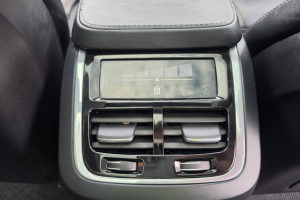 2019 Volvo V90 Cross Country P Series D5 Wagon Image 19