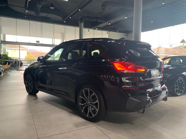 2022 BMW X1 F48 LCI sDrive20i SUV image 6