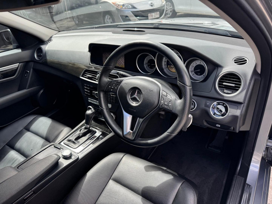 2012 Mercedes-Benz C-Class W204 C250 BlueEFFICIENCY Elegance Sedan Image 30