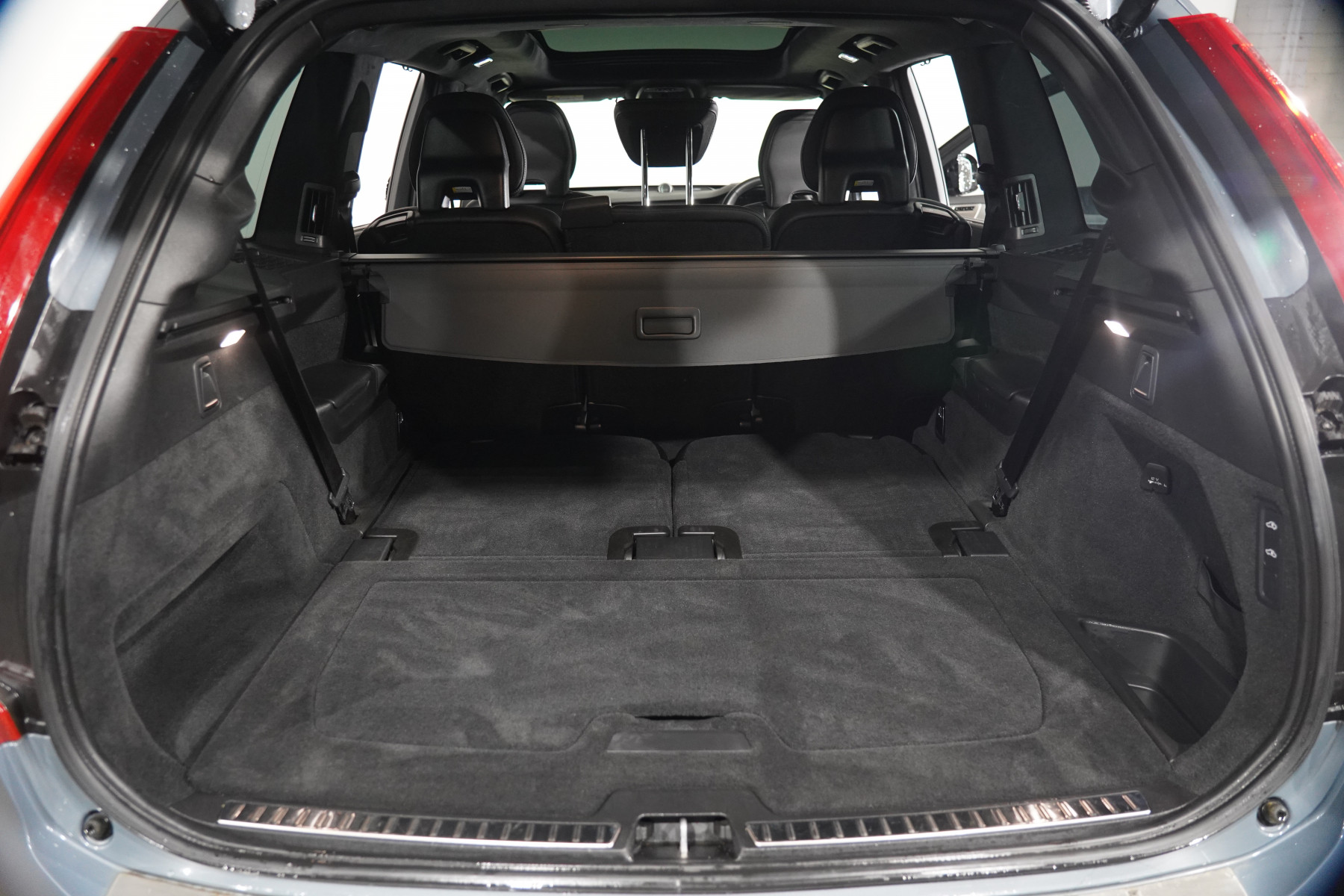 2022 Volvo XC90 Recharge Ultimate T8 Phev SUV Image 36