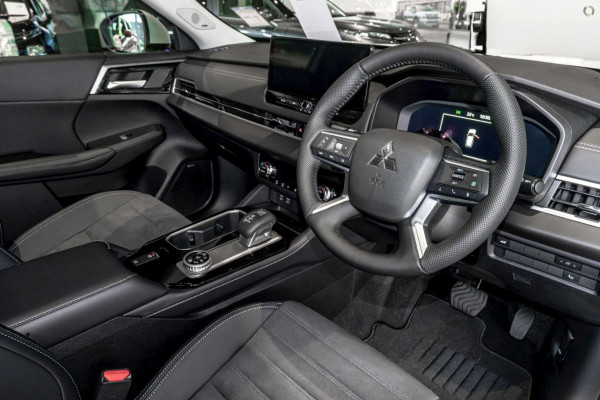 2025 Mitsubishi Outlander ZM Aspire SUV Image 5